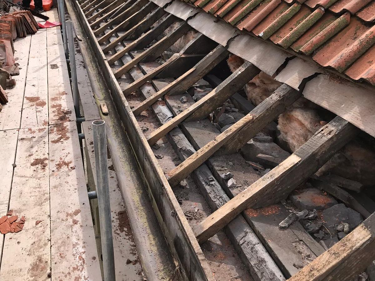 slate roof repairs in hull